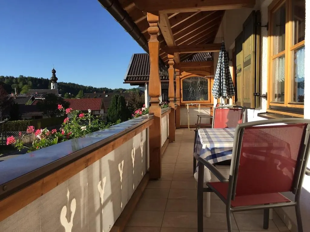 Ferienwohnungen Alpenperle Mittenwald Apartment